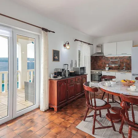 Amazing In Apartment Lokva Rogoznica