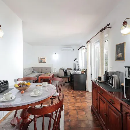 Apartment Amazing In
