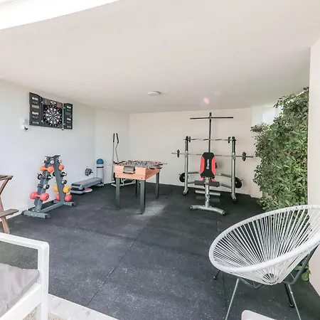 Amazing In Apartment Lokva Rogoznica